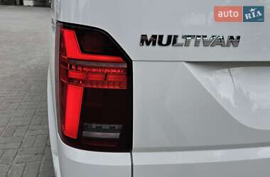 Минивэн Volkswagen Multivan 2020 в 