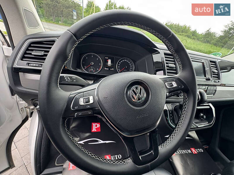 Мінівен Volkswagen Multivan 2019 в Ужгороді