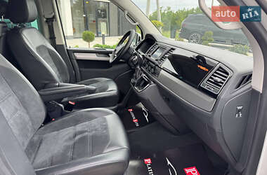 Минивэн Volkswagen Multivan 2019 в 