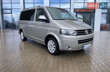 Минивэн Volkswagen Multivan 2012 в 