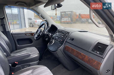 Минивэн Volkswagen Multivan 2012 в 