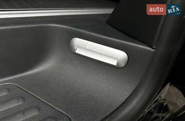 Мінівен Volkswagen Multivan 2020 в 