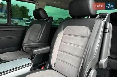 Мінівен Volkswagen Multivan 2020 в 