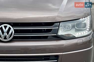 Минивэн Volkswagen Multivan 2013 в 
