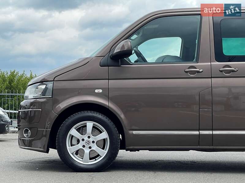 Мінівен Volkswagen Multivan 2013 в Києві