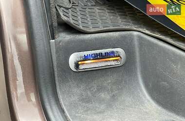Минивэн Volkswagen Multivan 2013 в 