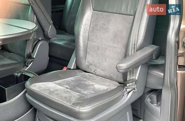 Минивэн Volkswagen Multivan 2013 в 