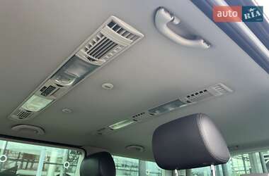 Мінівен Volkswagen Multivan 2011 в 