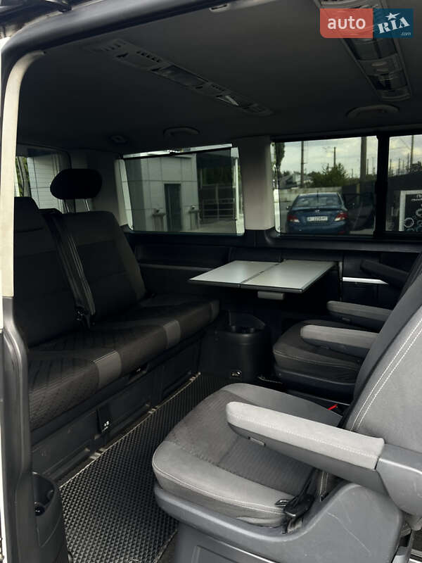 Минивэн Volkswagen Multivan 2010 в Киеве