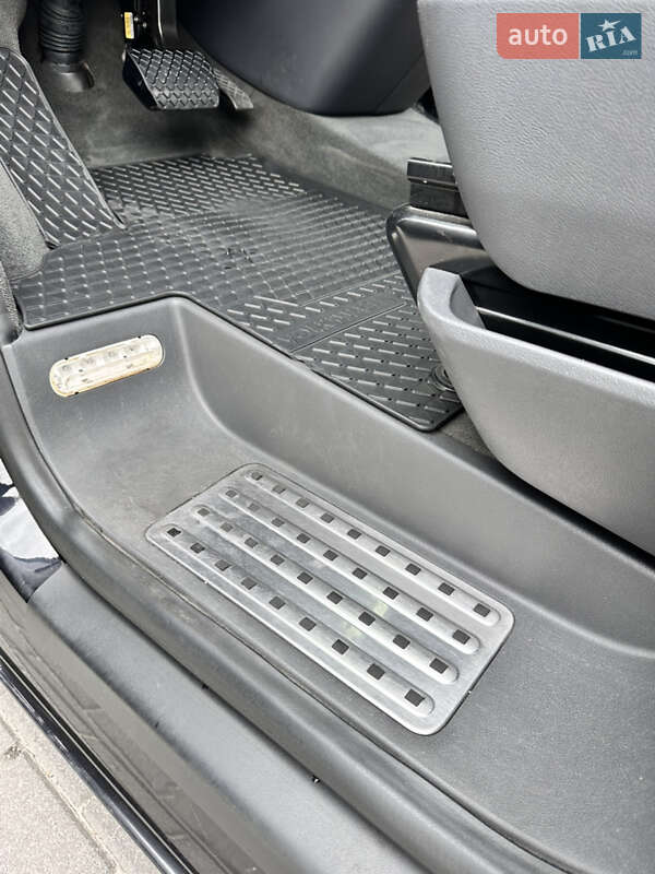 Минивэн Volkswagen Multivan 2012 в Харькове