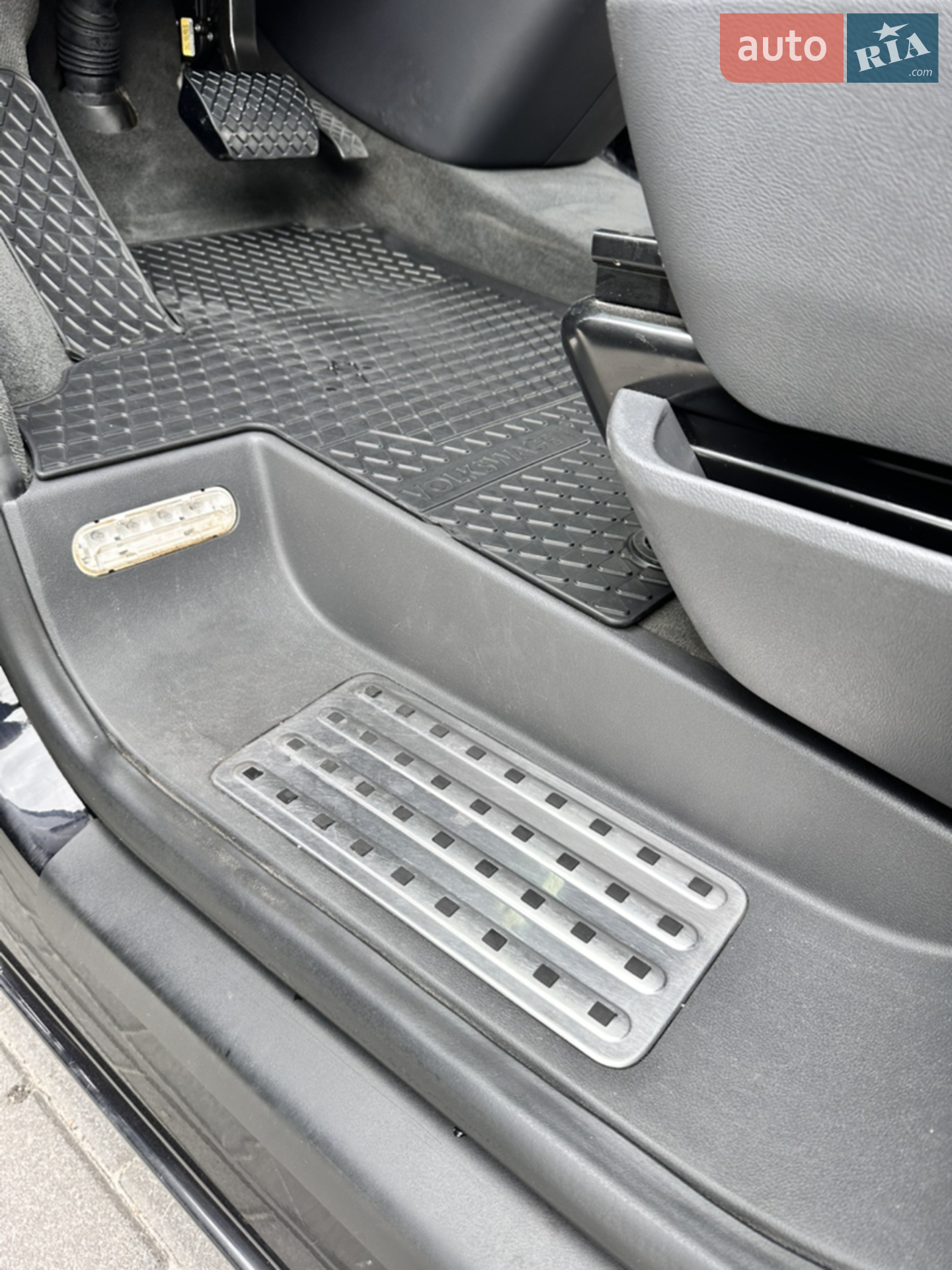 2012 Volkswagen Multivan - мініатюра 31
