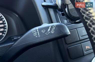 Минивэн Volkswagen Multivan 2014 в 