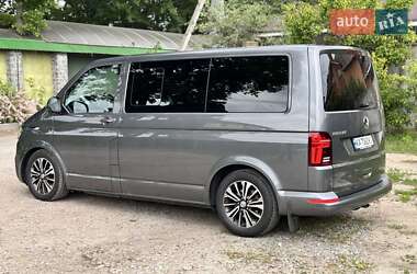 Минивэн Volkswagen Multivan 2020 в 