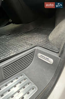 Мінівен Volkswagen Multivan 2013 в 