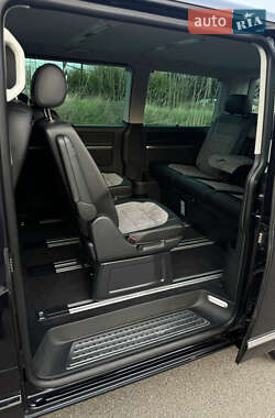 Минивэн Volkswagen Multivan 2020 в 