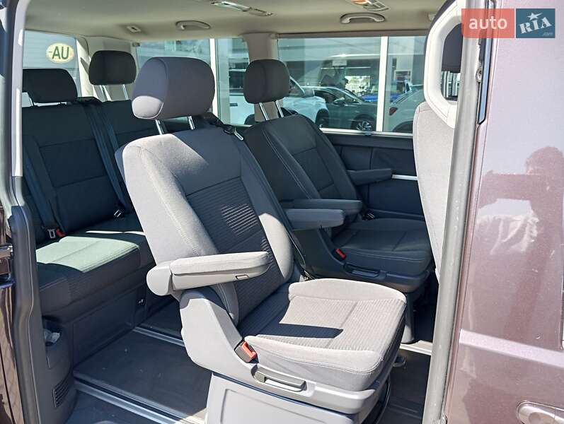 Минивэн Volkswagen Multivan 2011 в Киеве