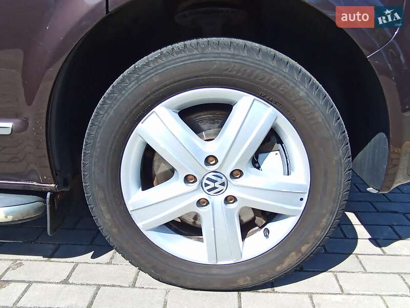 Минивэн Volkswagen Multivan 2011 в Киеве