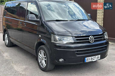Минивэн Volkswagen Multivan 2015 в 