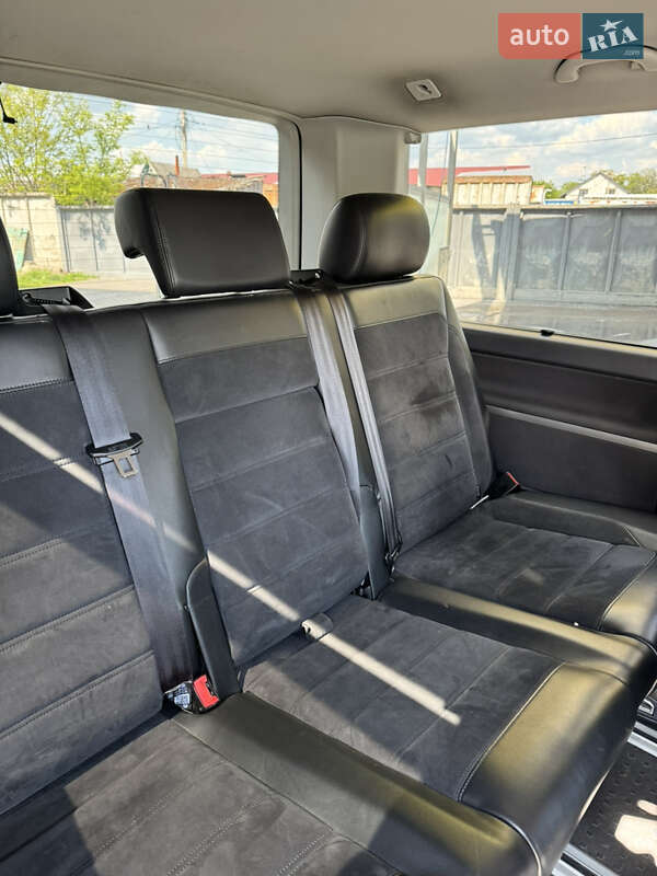 Минивэн Volkswagen Multivan 2018 в Киверцах