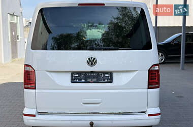 Минивэн Volkswagen Multivan 2016 в 