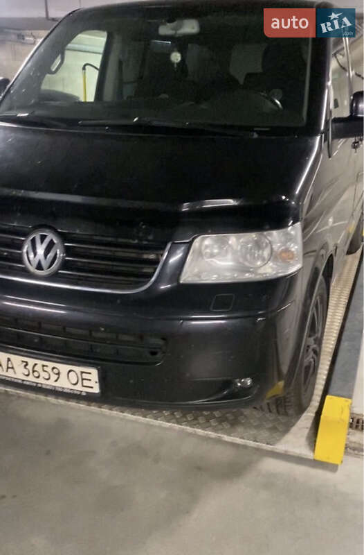 Минивэн Volkswagen Multivan 2008 в Киеве