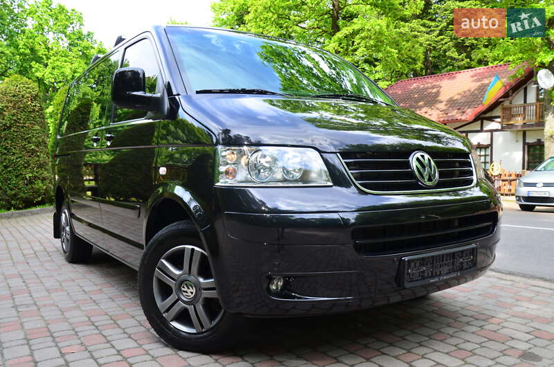 Минивэн Volkswagen Multivan 2008 в Трускавце