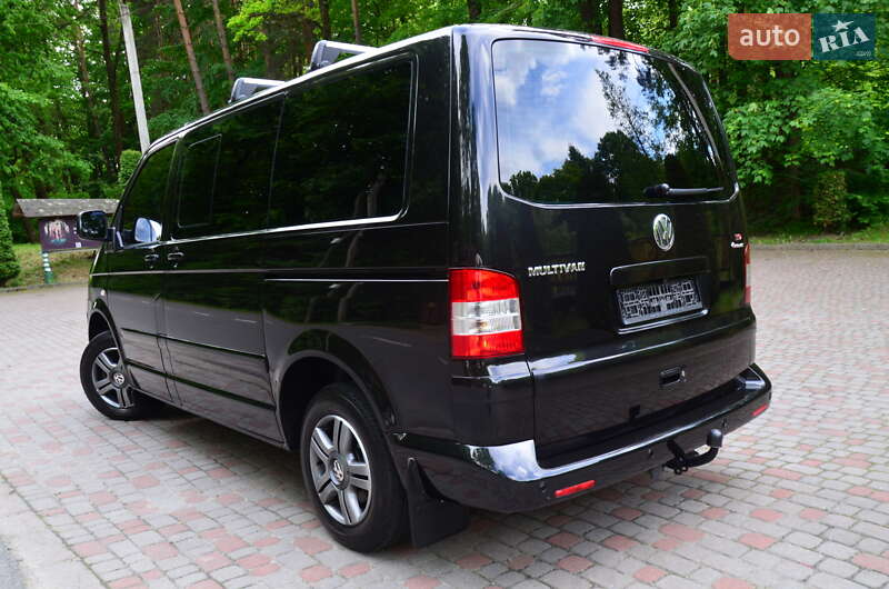 Минивэн Volkswagen Multivan 2008 в Трускавце