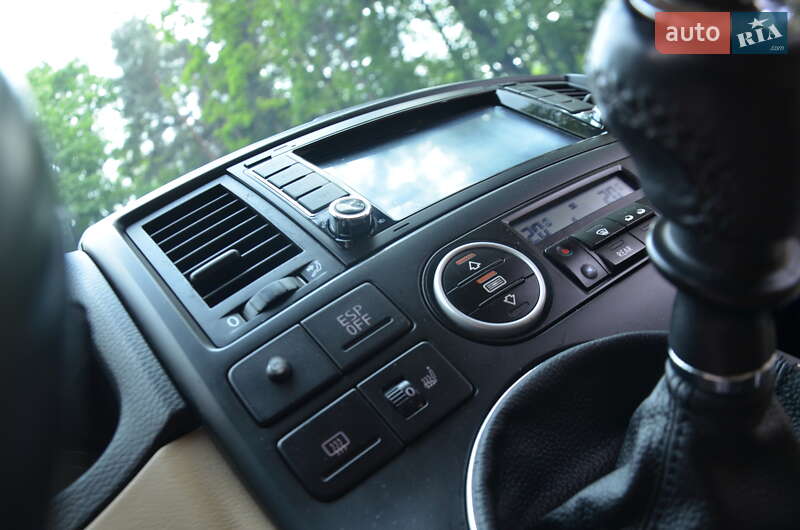 Минивэн Volkswagen Multivan 2008 в Трускавце
