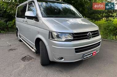 Минивэн Volkswagen Multivan 2012 в 