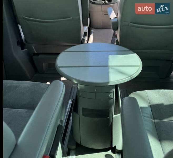 Минивэн Volkswagen Multivan 2008 в Киеве
