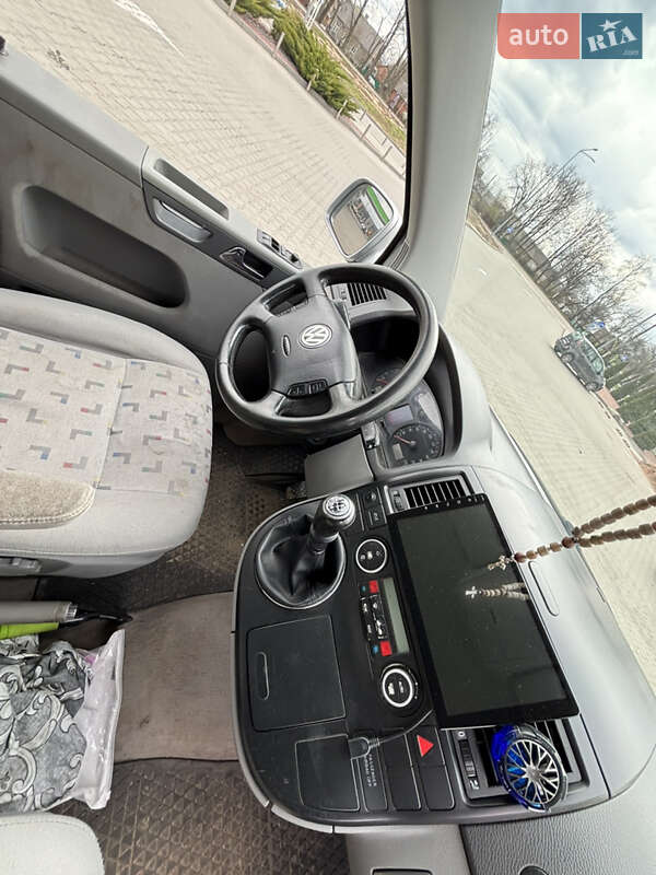 Минивэн Volkswagen Multivan 2005 в Житомире