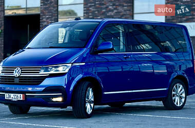 Минивэн Volkswagen Multivan 2020 в 