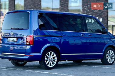 Минивэн Volkswagen Multivan 2020 в 