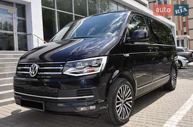 Минивэн Volkswagen Multivan 2015 в 