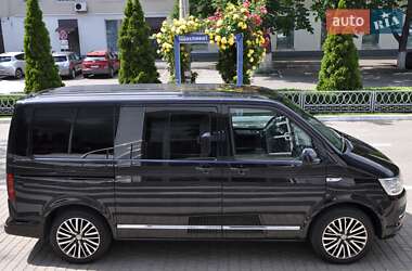 Минивэн Volkswagen Multivan 2015 в 