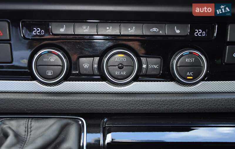 Мінівен Volkswagen Multivan 2015 в Одесі фото 37 Мінівен Volkswagen Multivan 2015 в Одесі