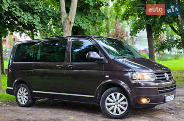 Минивэн Volkswagen Multivan 2010 в 