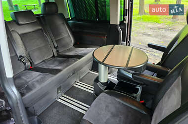 Минивэн Volkswagen Multivan 2010 в 