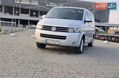 Минивэн Volkswagen Multivan 2012 в 