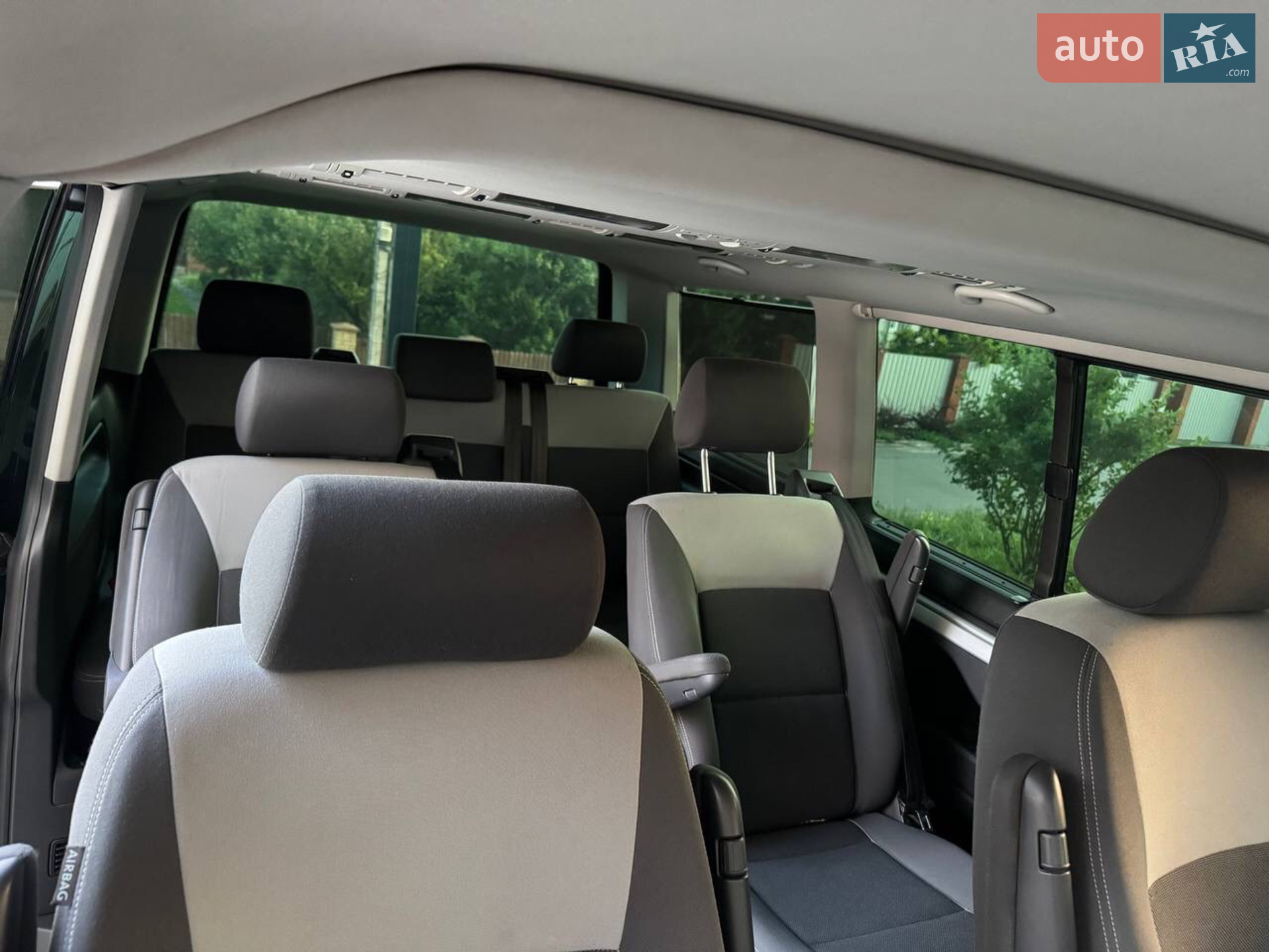 2010 Volkswagen Multivan - мініатюра 25