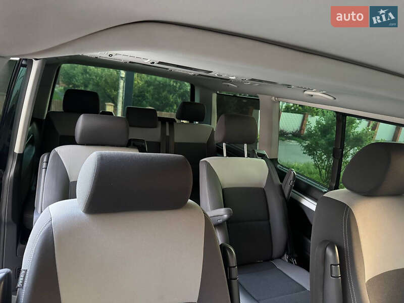 Минивэн Volkswagen Multivan 2010 в Виннице