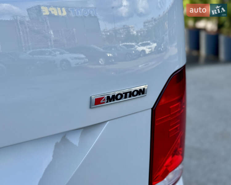 Мінівен Volkswagen Multivan 2020 в Києві
