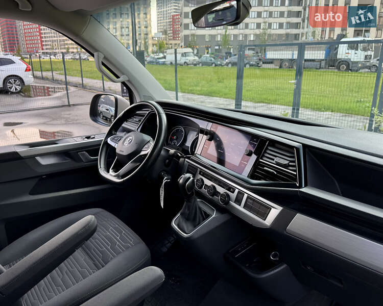 Мінівен Volkswagen Multivan 2020 в Києві
