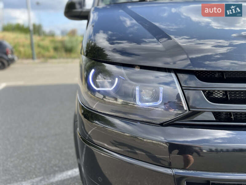 Минивэн Volkswagen Multivan 2010 в Киеве