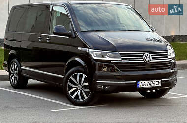 Минивэн Volkswagen Multivan 2020 в 