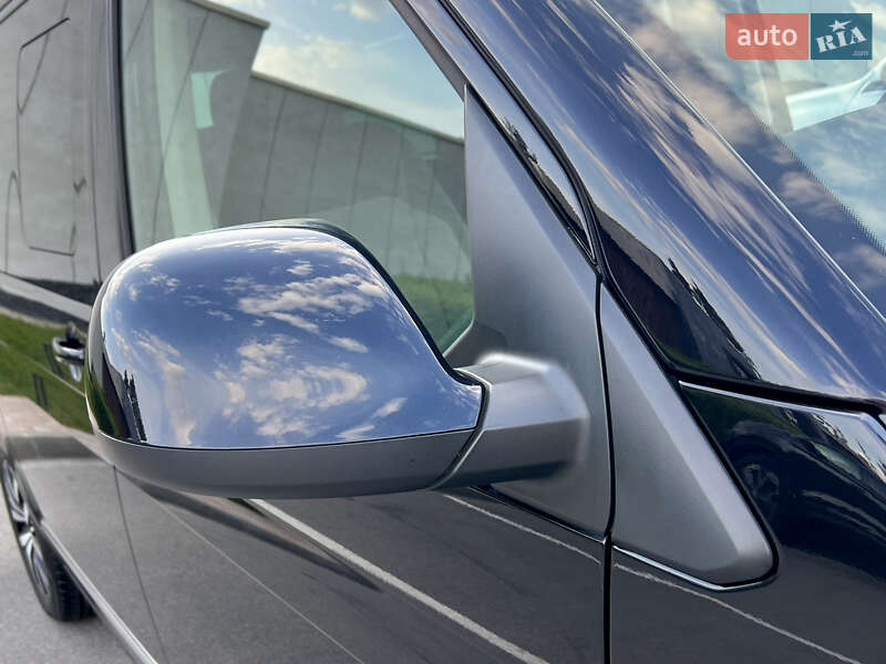 Минивэн Volkswagen Multivan 2020 в Киеве