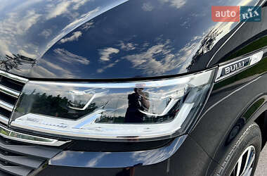 Минивэн Volkswagen Multivan 2020 в 