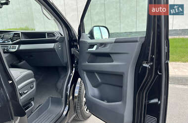 Минивэн Volkswagen Multivan 2020 в 