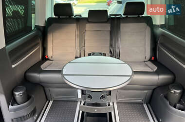 Минивэн Volkswagen Multivan 2020 в 