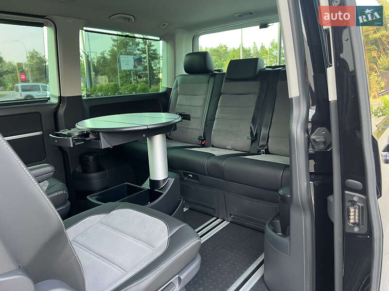 Минивэн Volkswagen Multivan 2020 в Киеве